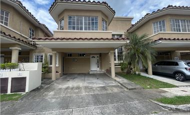 Venta de casa en condado del rey PH Dorado Lakes