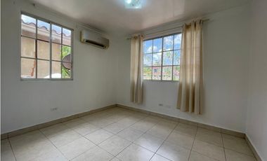 Venta de casa en condado del rey PH Dorado Lakes