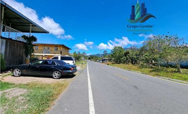 VENDO.CASA DOS NIVELES ESQUINA 250MTS NUEVA CALIFORNIA