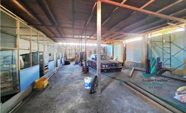 VENDO.CASA DOS NIVELES ESQUINA 250MTS NUEVA CALIFORNIA