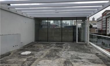 ALQUILER LOCALES EN VA BRASIL FRENTE MULTIPLAZA