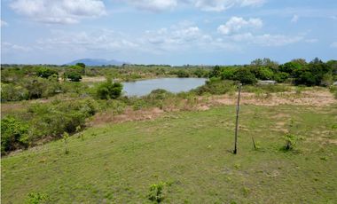 Venta d terreno/ La Ensenada, sector Lago Mar: Ideal para tu proyecto