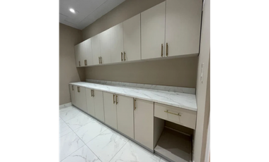 CONSULTORIO TOWN CENTER / COSTA DEL ESTE  / 43 M2 / INSONORIZADO