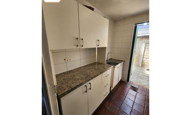 CASA VENTA LA GRANJA A PASOS INACAP 3 HABITACIONES / 2 BAÑOS / 1 BODEGA / 1 ESTACIONAMIENTO