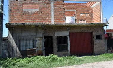 VENTA VIVIENDA PRINCIPAL Y 9 DTOS EN ALQUILER