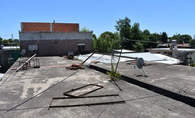 VENTA VIVIENDA PRINCIPAL Y 9 DTOS EN ALQUILER