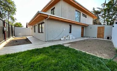 Casa en venta  en MACUL