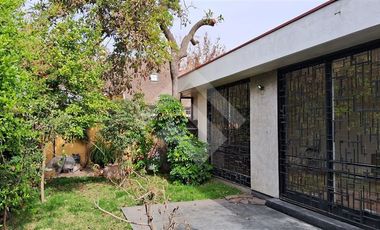 Casa en Venta en Entre Simón Bolívar y Echeñique