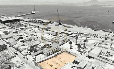 Se vende terreno frente al Puerto de Coquimbo.