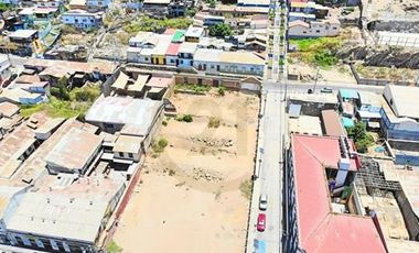 Se vende terreno frente al Puerto de Coquimbo.