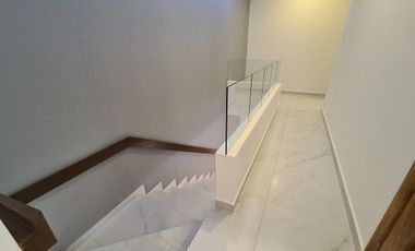 Casa en VENTA en PUNTA TIBURON