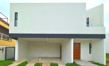 Casa en VENTA en PUNTA TIBURON