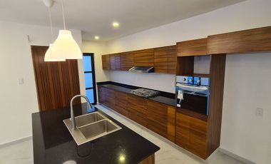 Casa en VENTA en PUNTA TIBURON