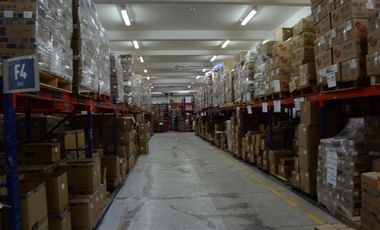 SE RENTA BODEGA INDUSTRIAL DE ÚLTIMA GENERACIÓN - ESTRATÉGICAMENTE UBICADA