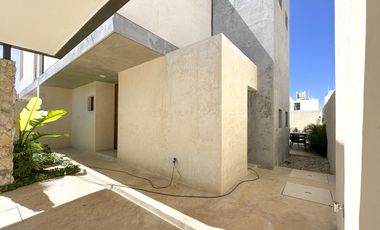 Casa en venta de 3 recamaras en Privada de Conkal