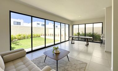 Casa en venta de 3 recamaras en Privada de Conkal