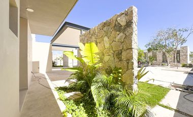 Casa en venta de 3 recamaras en Privada de Conkal
