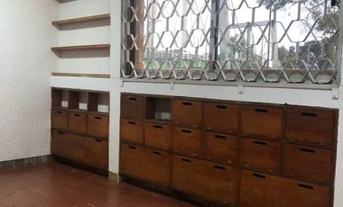 Terreno comercial con oficinas en Av ignacio Zaragoza
