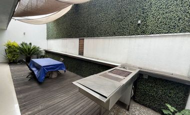 Casa en venta en Ciudad Satélite, Naucalpan.