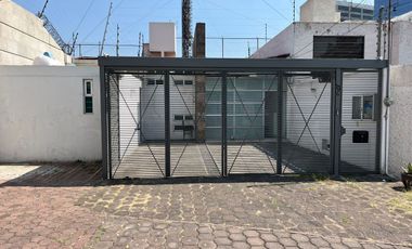 Casa en venta en Ciudad Satélite, Naucalpan.