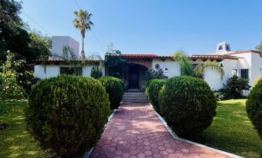 Casa en Venta Campestre Estilo Colonial en Tequisquiapan