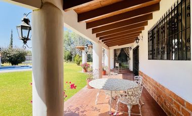 Casa en Venta Campestre Estilo Colonial en Tequisquiapan