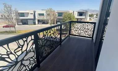Casa en venta en Rincón de los Encinos, Saltillo, Coahuila de Zaragoza