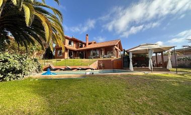 Casa en Arriendo en Río Petrohué con Avenida El Santuario