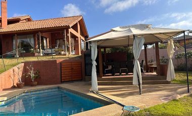 Casa en Arriendo en Río Petrohué con Avenida El Santuario