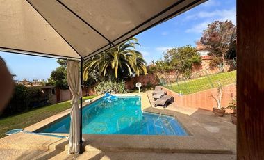 Casa en Arriendo en Río Petrohué con Avenida El Santuario