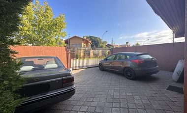 Casa en Arriendo en Río Petrohué con Avenida El Santuario
