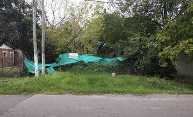 Lote 300m2 centro de Zelaya
