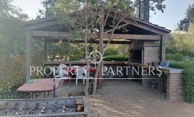 Casa tipo Chilena en zona comercial