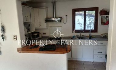 Casa tipo Chilena en zona comercial