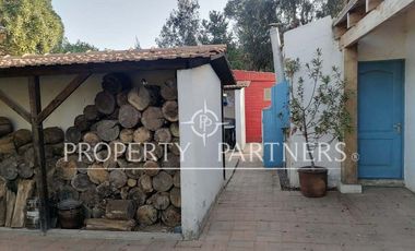 Casa tipo Chilena en zona comercial