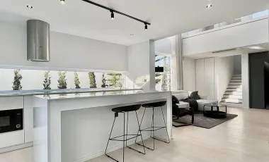 Richesse House: A Home of Prosperity