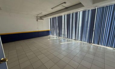 Local comercial para oficinas, consultorios en Metepec Estado de México