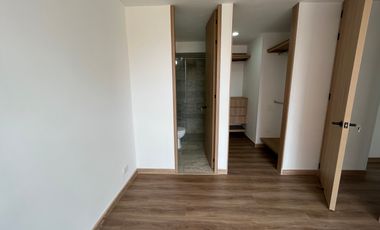 Venta de Apartamento a Estrenar en Reserva del Lago II