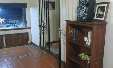 Casa en venta - 3 Dormitorios 2 Baños - Cochera - 425Mts2 - Cañuelas