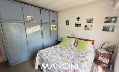 Casa en venta de 5 ambientes con cochera, piscina y quincho - Villa Ballester