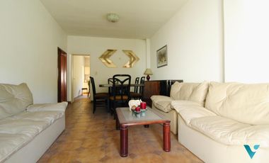 Casa en Venta Ituzaingó con quincho y local Apto Credito