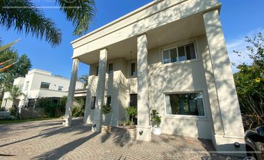 Casa en venta en Fincas de Hudson de 5 ambientes Hudson  Berazategui