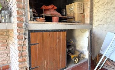 ESPACIO, CONFORT Y UBICACIÓN PRIVILEGIADA – CASA DE 3 DORMITORIOS EN VENTA EN VENADO TUERTO.