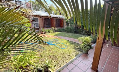 ESPACIO, CONFORT Y UBICACIÓN PRIVILEGIADA – CASA DE 3 DORMITORIOS EN VENTA EN VENADO TUERTO.