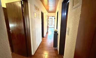 ESPACIO, CONFORT Y UBICACIÓN PRIVILEGIADA – CASA DE 3 DORMITORIOS EN VENTA EN VENADO TUERTO.