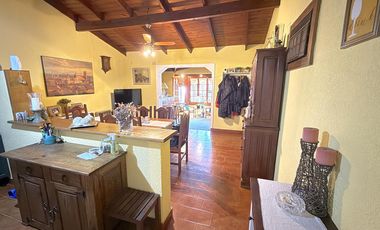 ESPACIO, CONFORT Y UBICACIÓN PRIVILEGIADA – CASA DE 3 DORMITORIOS EN VENTA EN VENADO TUERTO.
