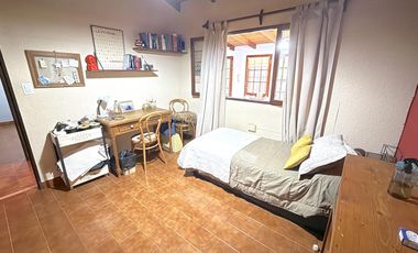 ESPACIO, CONFORT Y UBICACIÓN PRIVILEGIADA – CASA DE 3 DORMITORIOS EN VENTA EN VENADO TUERTO.