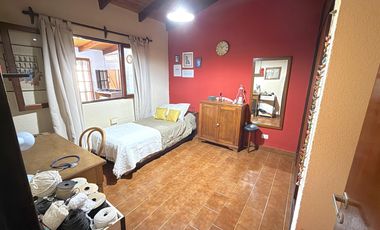 ESPACIO, CONFORT Y UBICACIÓN PRIVILEGIADA – CASA DE 3 DORMITORIOS EN VENTA EN VENADO TUERTO.