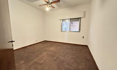 Casa apta 2 familias a pasos Avenida Calchaqui