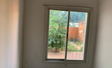 Casa en venta - 3 Dormitorios 2 Baños - 240Mts2 - La Plata